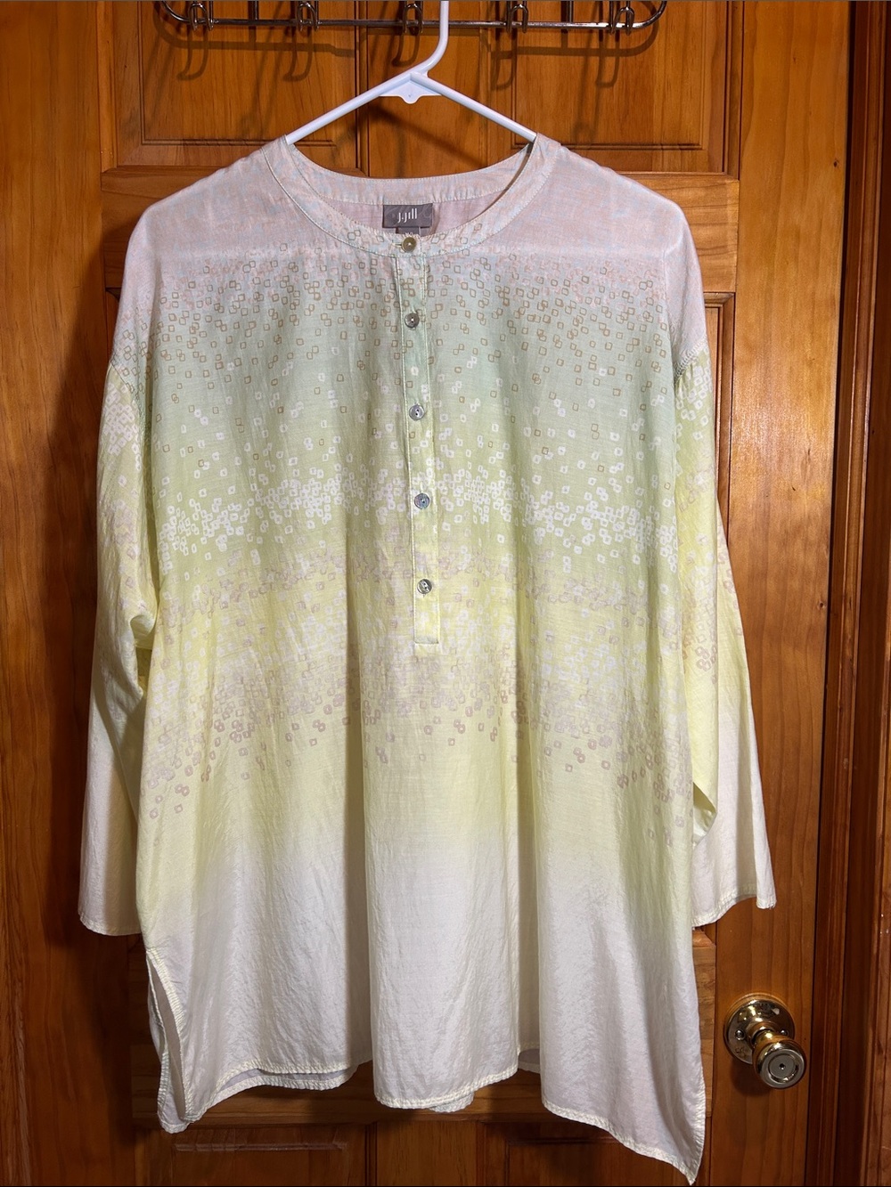 Women’s Blouse